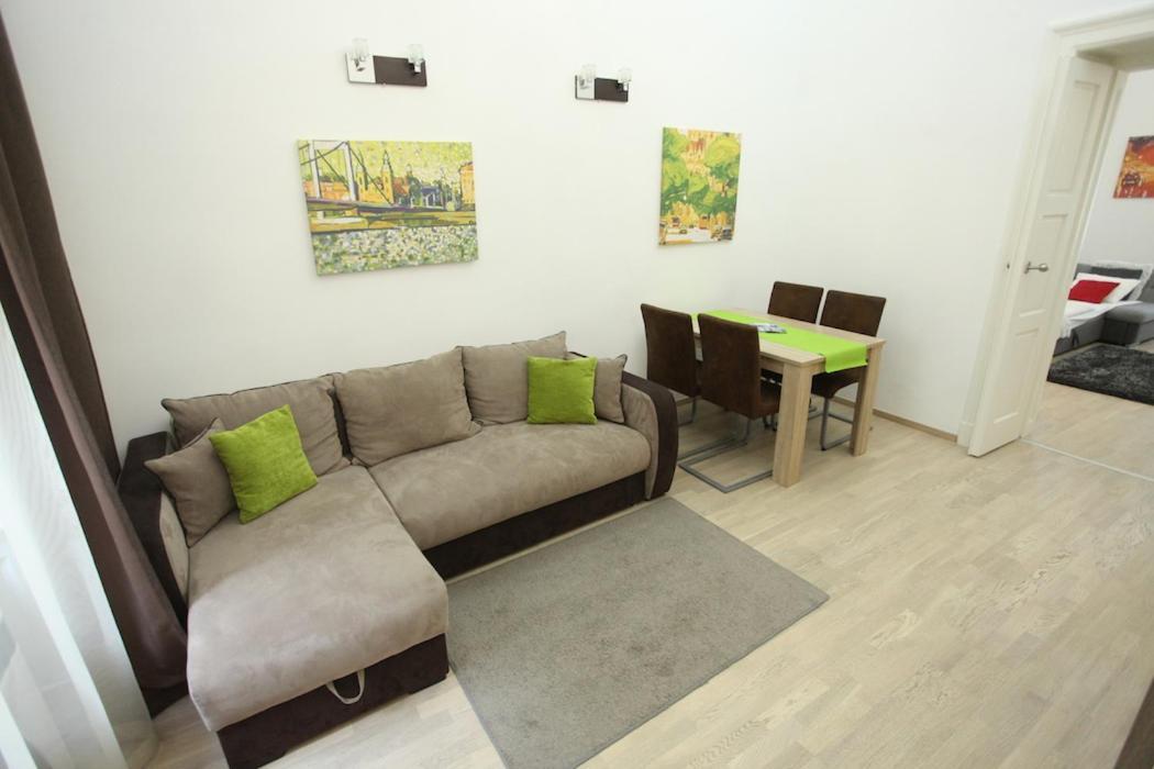 Superior Loft At Basilica Apartment Budapest Luaran gambar