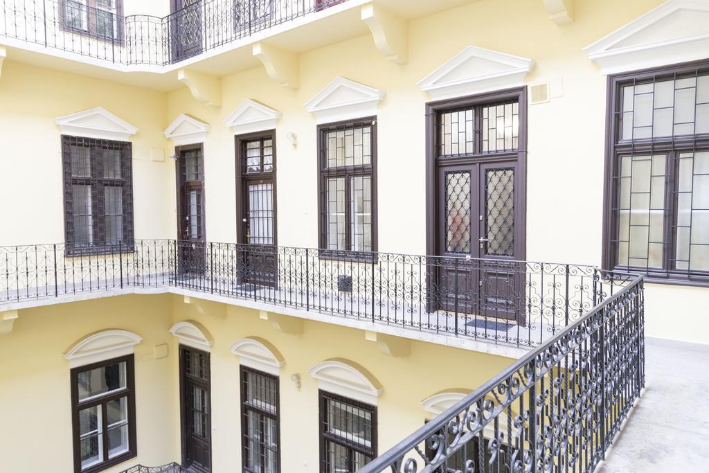 Superior Loft At Basilica Apartment Budapest Luaran gambar